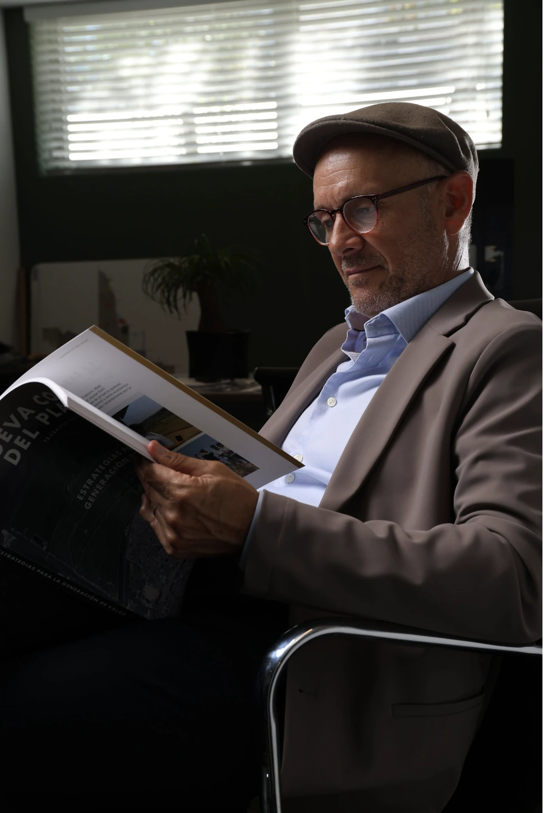 Sebastian Salvat portrait 3